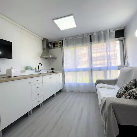 Apartment Pineda , Climatizado, Piscina Y Cerca De La Playa La Pineda